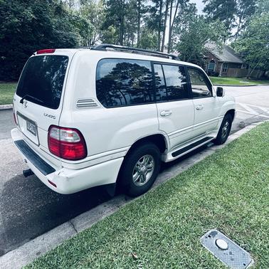Beige 1999 Lexus LX 470 Base