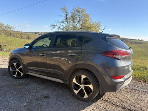 2017 Hyundai TUCSON Sport