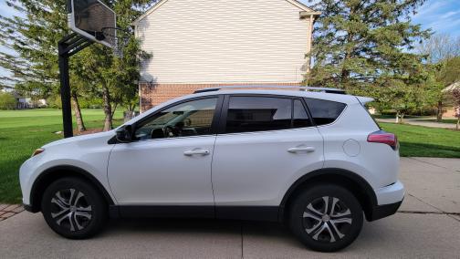 2016 Toyota RAV4 LE