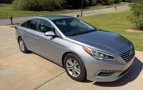 Gray 2015 Hyundai SONATA SE