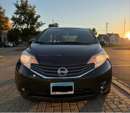 Black 2014 Nissan Versa Note SV
