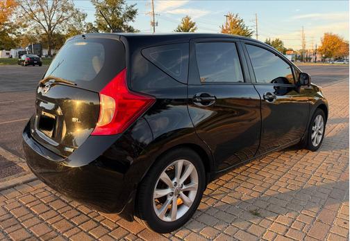 Black 2014 Nissan Versa Note SV