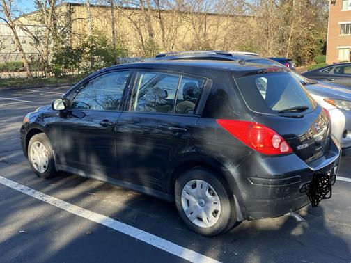 2010 Nissan Versa 1.8 S