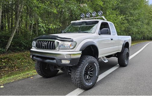 2004 Toyota Tacoma Xtracab