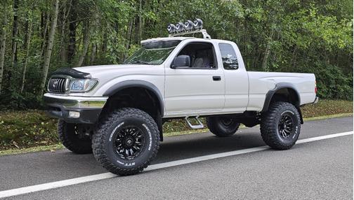 2004 Toyota Tacoma Xtracab