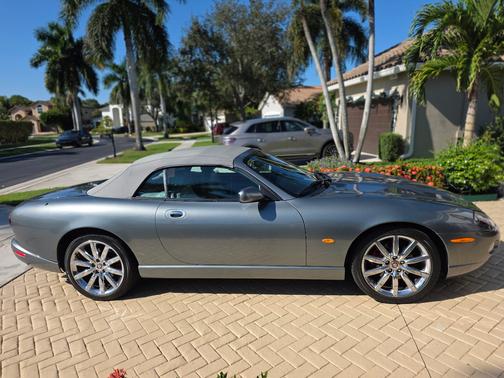 2006 Jaguar XK8 Base