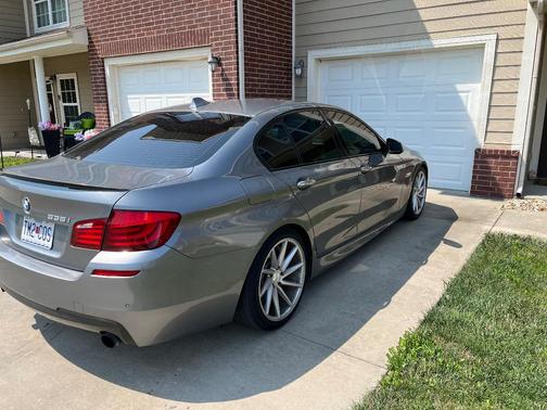 Gray 2011 BMW 535 i