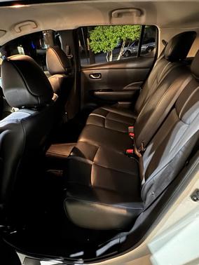 White 2018 Nissan Leaf SL