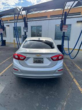 Gray 2018 Chevrolet Cruze LT