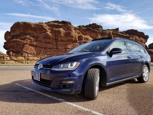 Blue 2015 Volkswagen Golf SportWagen TDI SE 4-Door