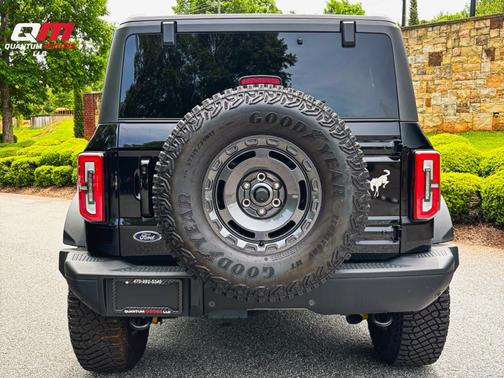 Black 2024 Ford Bronco Badlands