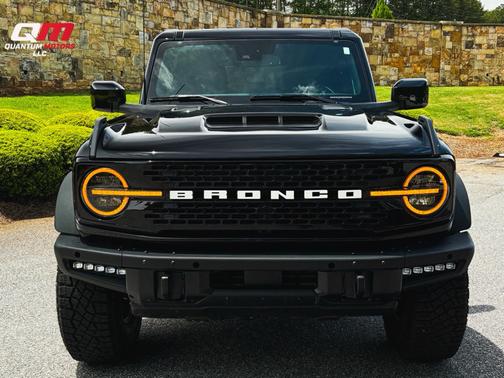 Black 2024 Ford Bronco Badlands