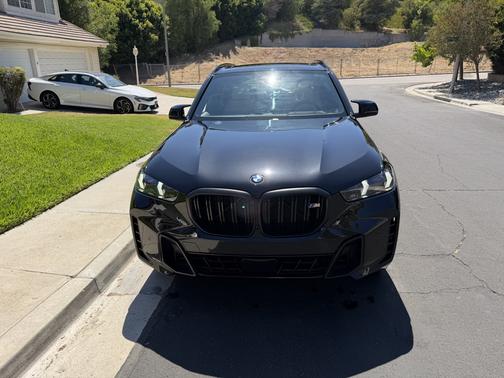 Black 2025 BMW X5 M60i