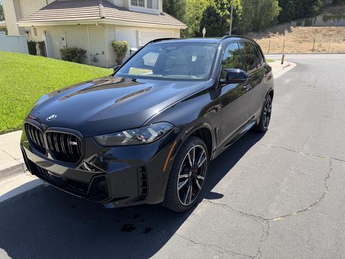 Black 2025 BMW X5 M60i