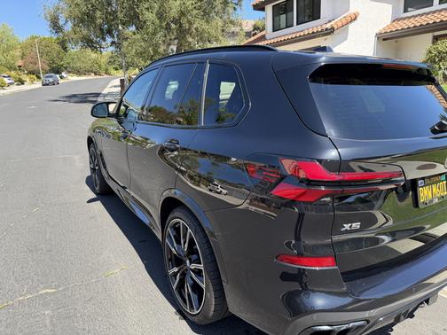 Black 2025 BMW X5 M60i