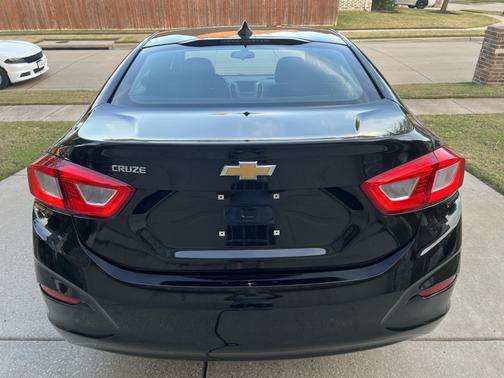 2018 Chevrolet Cruze LS