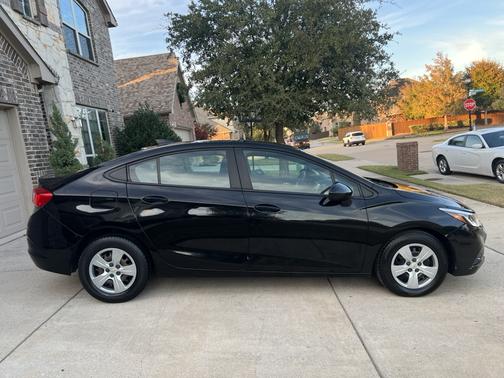 2018 Chevrolet Cruze LS