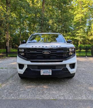 White 2025 Ford Expedition Max Platinum