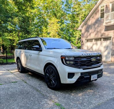 White 2025 Ford Expedition Max Platinum