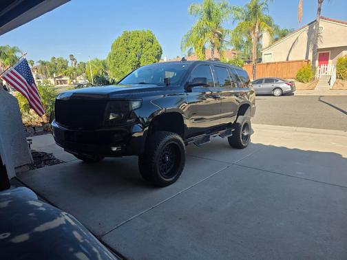 Black 2019 Chevrolet Tahoe LT