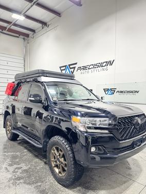 2020 Toyota Land Cruiser Heritage Edition