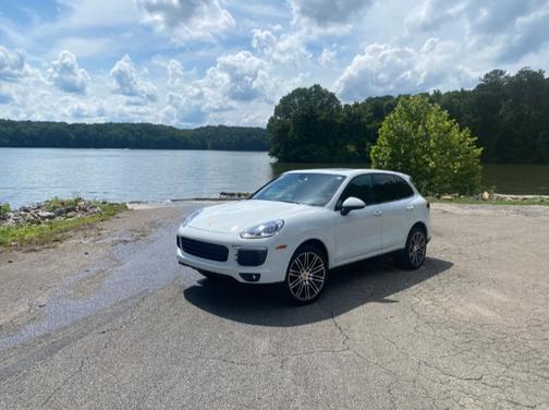 2017 Porsche Cayenne Platinum Edition