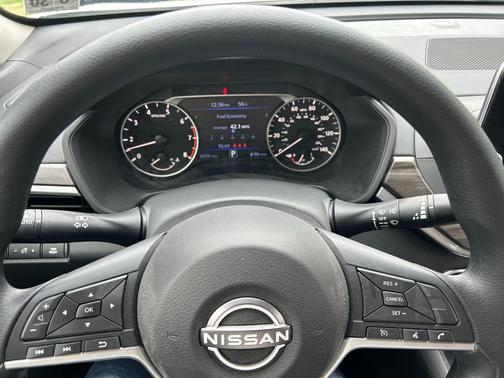 White 2025 Nissan Altima SV