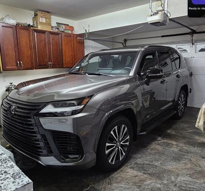 2022 Lexus LX 600 Premium