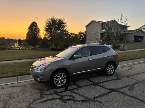 2012 Nissan Rogue SV w/SL Pkg