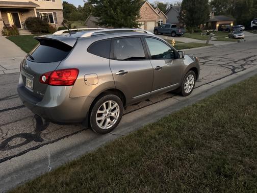 2012 Nissan Rogue SV w/SL Pkg