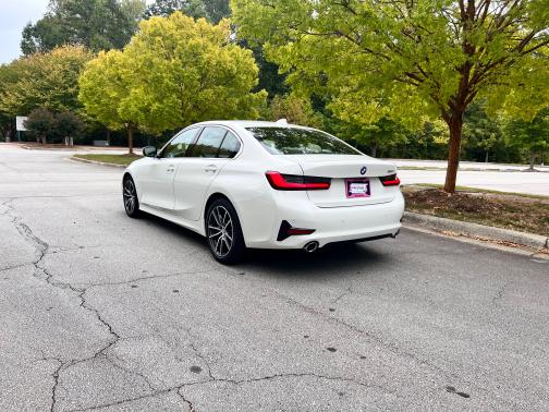 2021 BMW 330 i