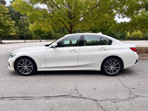 2021 BMW 330 i