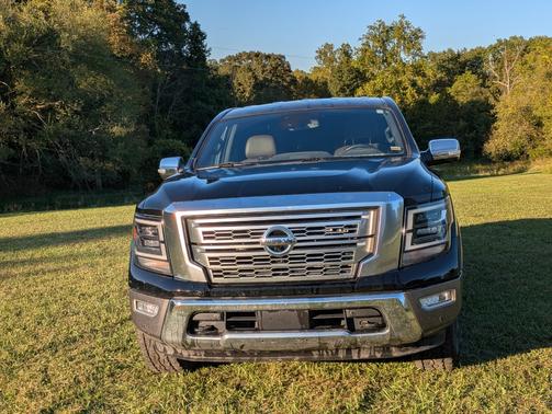 Black 2022 Nissan Titan Platinum Reserve