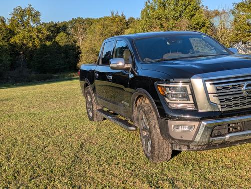 Black 2022 Nissan Titan Platinum Reserve