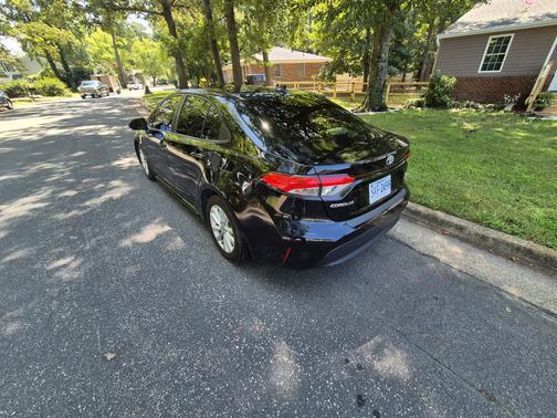 Black 2024 Toyota Corolla Hybrid LE