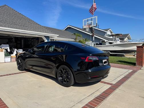 Black 2021 Tesla Model 3 Long Range