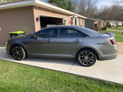 Gray 2014 Ford Taurus SHO
