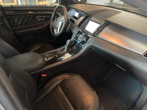 2014 Ford Taurus SHO