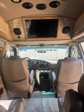 Gray 2005 Ford E150 Base