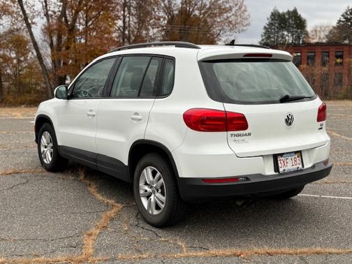 2017 Volkswagen Tiguan Limited 2.0T