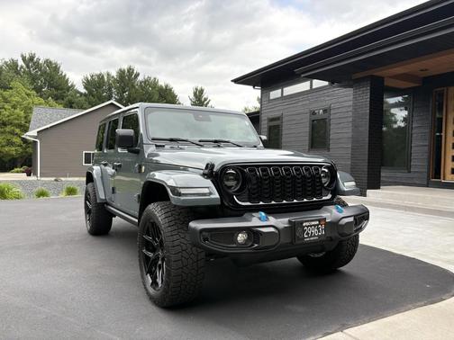 Gray 2024 Jeep Wrangler 4xe Sahara