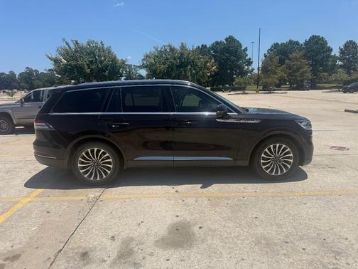 Black 2020 Lincoln Aviator Reserve RWD