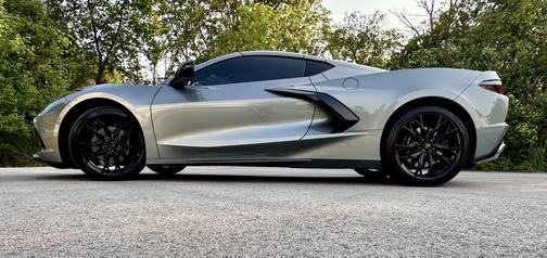 2023 Chevrolet Corvette Stingray w/2LT