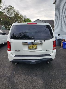 White 2014 Honda Pilot EX-L