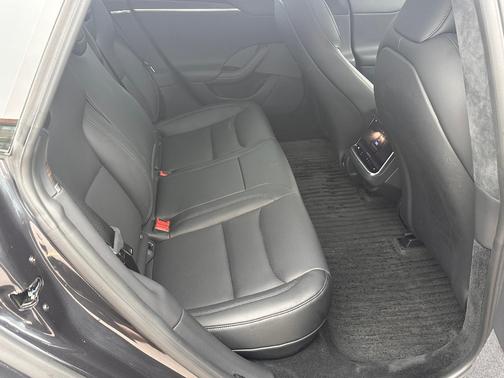 Gray 2024 Tesla Model S Long Range