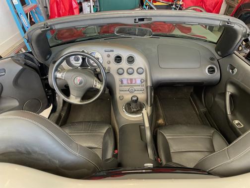 2007 Pontiac Solstice Base