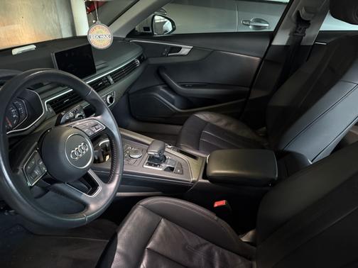 2019 Audi A4 Premium