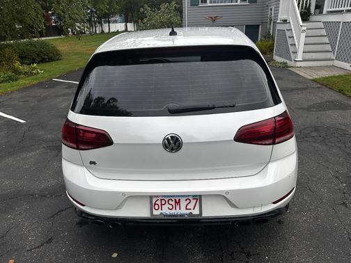 White 2018 Volkswagen Golf R 4-Door w/DCC & Navigation