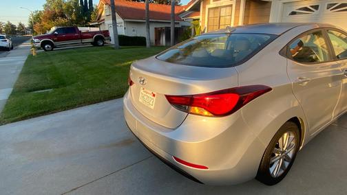 Gray 2015 Hyundai ELANTRA SE