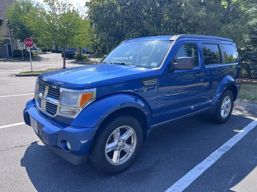 Blue 2009 Dodge Nitro SE